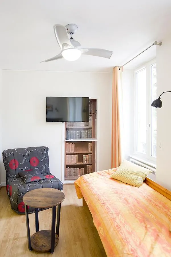 Logis Hotel & Restaurant Le Carnot Die 2*,  Frankrijk
