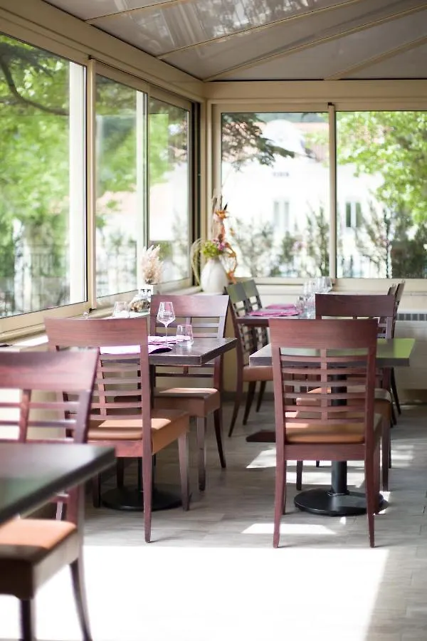 Logis Hotel & Restaurant Le Carnot Die
